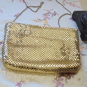 Vintsge Bueno Gold Mesh Evening Bag